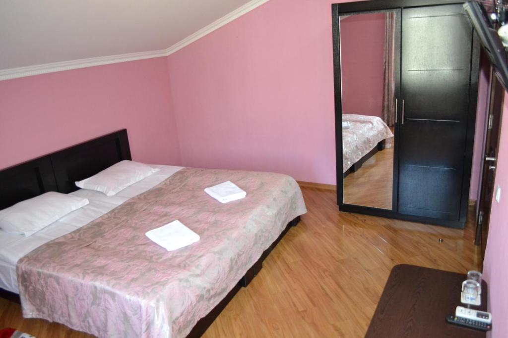 Hotel Isaka Tbilisi Pokój zdjęcie